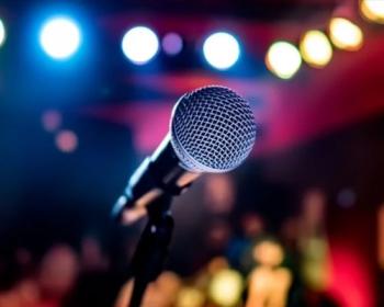 Смех во благо: звёзды юмора соберут средства для лечения детей на благотворительном вечере.